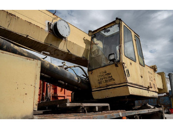 Автокран МАЗ Челябинец КС-65711: фото 3