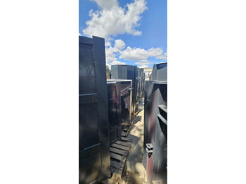 Ковш для погрузчика Ковш на погрузчик кун и пку, Пальцы и евро рамку: фото 3 Ковш для погрузчика Ковш на погрузчик кун и пку, Пальцы и евро рамку: фото 3