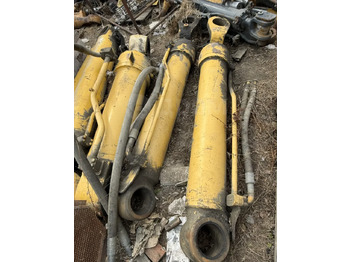 Гидравлический цилиндр KOMATSU