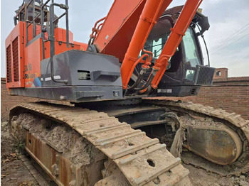Гусеничный экскаватор HITACHI ZX690