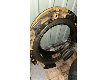 Масляный поддон Komatsu 195-15-71130 Картер Komatsu D375A в Благовещенске: фото 3 Масляный поддон Komatsu 195-15-71130 Картер Komatsu D375A в Благовещенске: фото 3