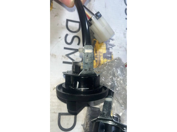 Новый Электрическая система Komatsu 7825-30-1302 Переключатель Komatsu D275A-5 / D375A-5 / D475A-5 в Благовещенске: фото 4