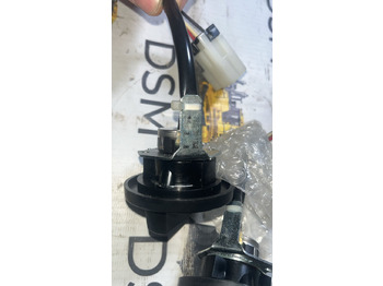 Новый Электрическая система для Строительной техники Komatsu 7825-30-1302 Переключатель: фото 4 Новый Электрическая система для Строительной техники Komatsu 7825-30-1302 Переключатель: фото 4
