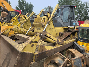 Бульдозер Komatsu Гусеничный бульдозер Komatsu D65EX: фото 3 Бульдозер Komatsu Гусеничный бульдозер Komatsu D65EX: фото 3