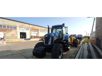 Трактор New Holland T8040: фото 3