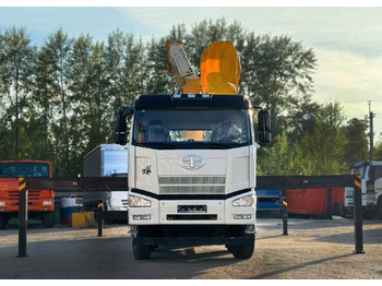 Новый Грузовик бортовой/ Платформа, Автоманипулятор FAW CA3310: фото 2