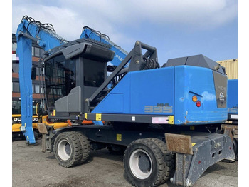 : фото в шапке страницы