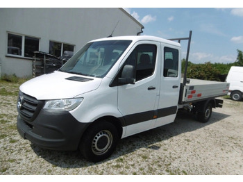 Малотоннажный бортовой грузовик, Грузопассажирский фургон Mercedes-Benz Sprinter: фото 3 Малотоннажный бортовой грузовик, Грузопассажирский фургон Mercedes-Benz Sprinter: фото 3