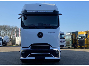 Новый Тягач Mercedes-Benz Actros: фото 3