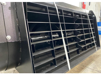 Новый Ковш для Мини-погрузчиков с бортовым поворотом Ковш бетоносмеситель на мини погрузчик: фото 2 Новый Ковш для Мини-погрузчиков с бортовым поворотом Ковш бетоносмеситель на мини погрузчик: фото 2