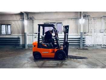 Дизельный погрузчик