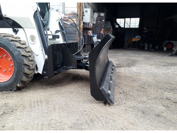 Новый Отвал для Мини-погрузчиков с бортовым поворотом Отвал поворотный на мини-погрузчик: фото 3 Новый Отвал для Мини-погрузчиков с бортовым поворотом Отвал поворотный на мини-погрузчик: фото 3