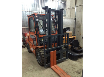 Новый Дизельный погрузчик Вилочный автопогрузчик heli cpcd30 (новый): фото 3