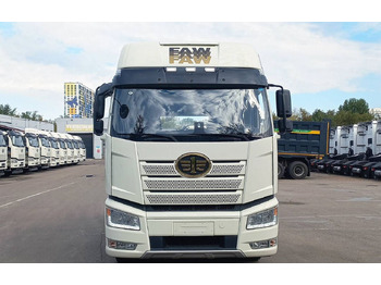 Новый Тягач FAW J6P: фото 3