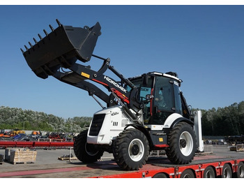 : фото в шапке страницы