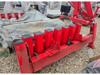 : фото в шапке страницы