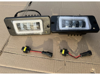 : фото в шапке страницы