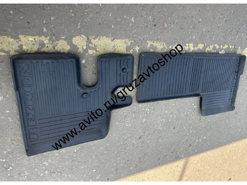 : фото в шапке страницы