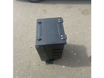Новый Другая техника Ящик инструментальный камаз-6520 в сборе: фото 3
