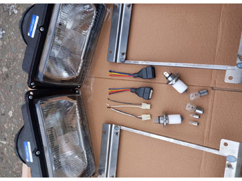 Новый Передняя фара для Грузовиков KAMAZ Фара квадратная на рестайлинг (блок) (к-т 2.шт): фото 5 Новый Передняя фара для Грузовиков KAMAZ Фара квадратная на рестайлинг (блок) (к-т 2.шт): фото 5