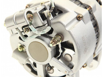 Новый Генератор для Грузовиков KAMAZ Генератор камаз,маз дв.ямз-236,238,камаз 28В 50А: фото 4