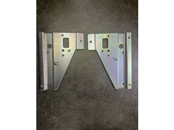 Новый Дверь и запчасти для Грузовиков KAMAZ Кронштейн ручки двери внутренней камаз левый: фото 3 Новый Дверь и запчасти для Грузовиков KAMAZ Кронштейн ручки двери внутренней камаз левый: фото 3