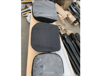 : фото в шапке страницы