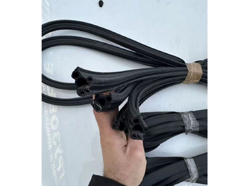 Новый Дверь и запчасти для Грузовиков Комплект уплотнитель двери камаз маз: фото 5