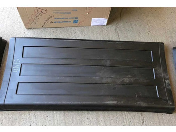 Новый Крыло для Грузовиков Крылья пластиковые миксер, самосвал: фото 4 Новый Крыло для Грузовиков Крылья пластиковые миксер, самосвал: фото 4