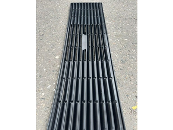 Новый Решётка радиатора для Грузовиков Пластэк Облицовка радиатора маз-64229: фото 2 Новый Решётка радиатора для Грузовиков Пластэк Облицовка радиатора маз-64229: фото 2