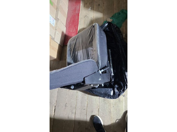 Новый Сиденье для Грузовиков Риат Сиденье водительское в сборе камаз-евро: фото 4