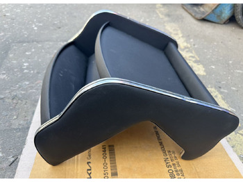 : фото в шапке страницы