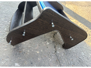 Новый Кабина и интерьер для Грузовиков Столик в кабину маз малый с дополнительной полкой: фото 3