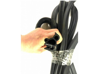 Новый Дверь и запчасти для Грузовиков Уплотнитель проема двери камаз маз L-3950 (2.шт): фото 2 Новый Дверь и запчасти для Грузовиков Уплотнитель проема двери камаз маз L-3950 (2.шт): фото 2