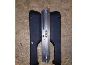 Новый Дверь и запчасти для Грузовиков Завод Автотехнологий Ручка обшивки двери камаз длинная с подлокотником: фото 3 Новый Дверь и запчасти для Грузовиков Завод Автотехнологий Ручка обшивки двери камаз длинная с подлокотником: фото 3