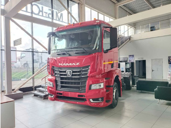 Тягач КАМАЗ 54902