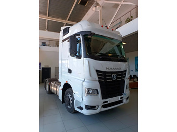 Тягач КАМАЗ 54901