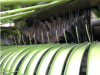 Пресс-подборщик рулонный CLAAS Rollant 46 RotoCut: фото 5 Пресс-подборщик рулонный CLAAS Rollant 46 RotoCut: фото 5