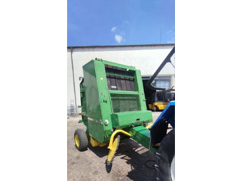 Пресс-подборщик рулонный John Deere 550: фото 2