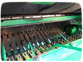 Пресс-подборщик рулонный John Deere 582: фото 4