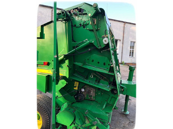 Пресс-подборщик рулонный John Deere 582: фото 3