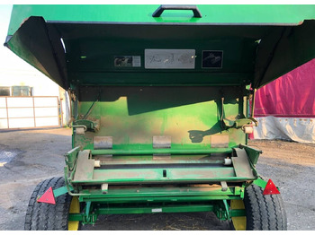 Пресс-подборщик рулонный John Deere 582: фото 4