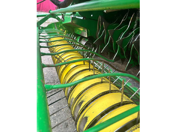 Пресс-подборщик рулонный John Deere 592: фото 5 Пресс-подборщик рулонный John Deere 592: фото 5