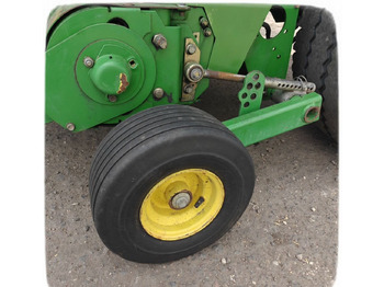 Пресс-подборщик рулонный John Deere 592: фото 4