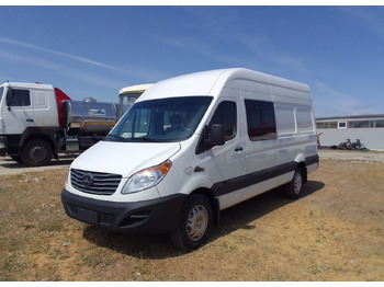 Новый Цельнометаллический фургон, Грузопассажирский фургон МАЗ 365022: фото 3