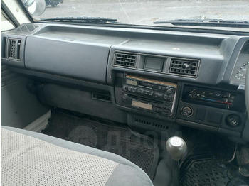 Грузовик бортовой/ Платформа Mazda Bongo Brawny: фото 5