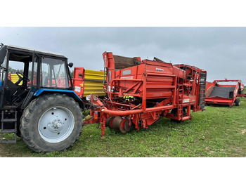 : фото в шапке страницы