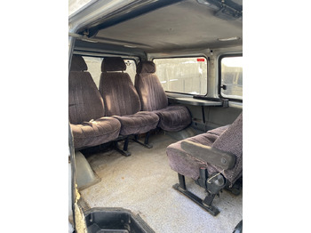 : фото в шапке страницы