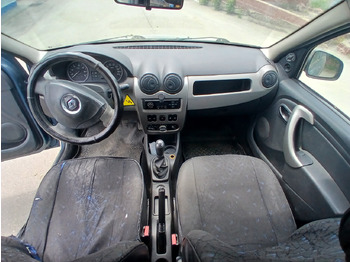 Легковой автомобиль RENAULT SR: фото 4 Легковой автомобиль RENAULT SR: фото 4