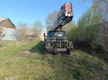 Грузовик с подъемником ЗИЛ 431412: фото 3 Грузовик с подъемником ЗИЛ 431412: фото 3